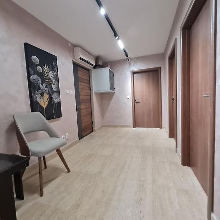 Airport Molko Apartments Surčin المظهر الخارجي الصورة