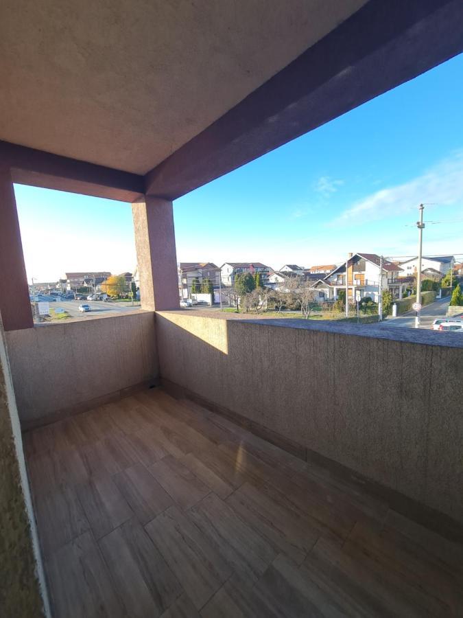 Airport Molko Apartments Surčin المظهر الخارجي الصورة