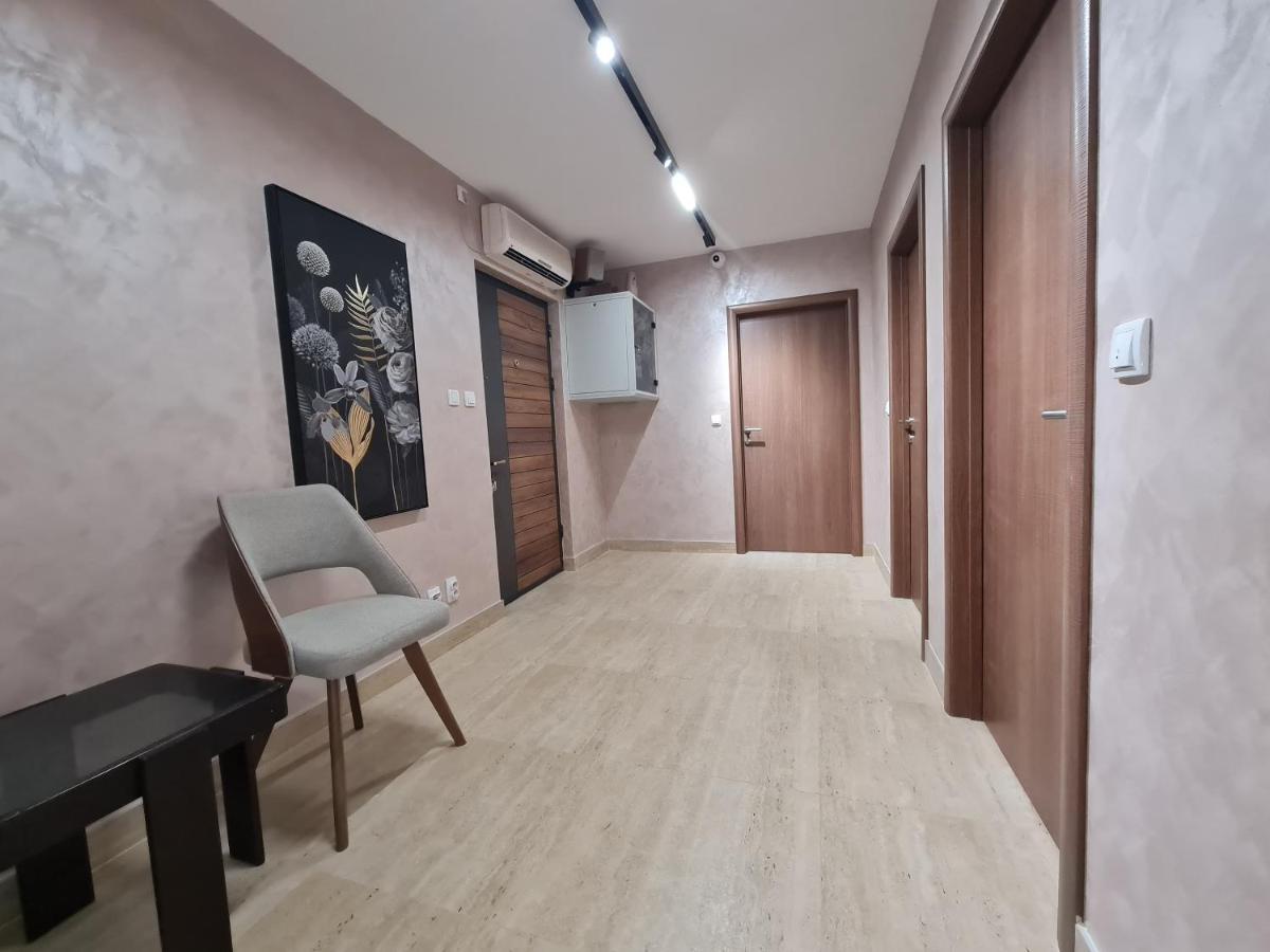 Airport Molko Apartments Surčin المظهر الخارجي الصورة