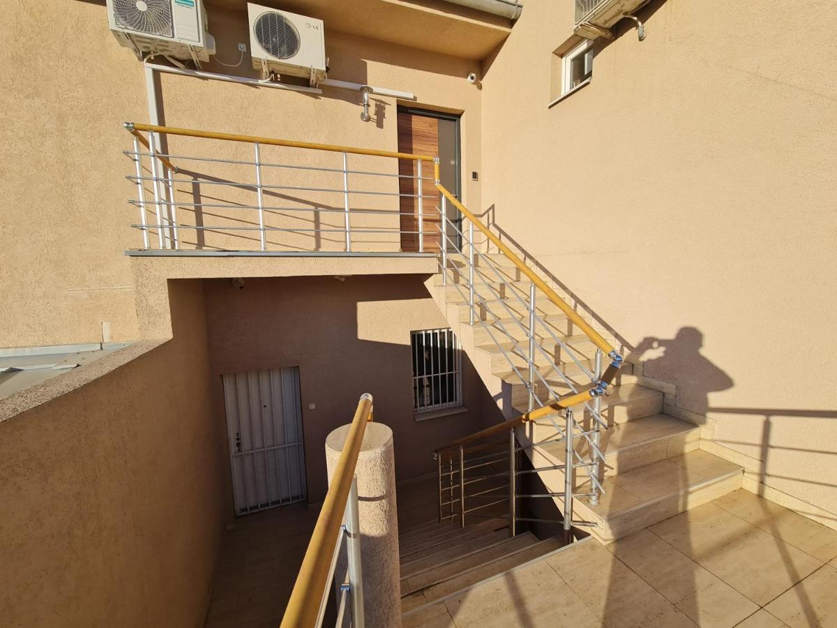 Airport Molko Apartments Surčin المظهر الخارجي الصورة