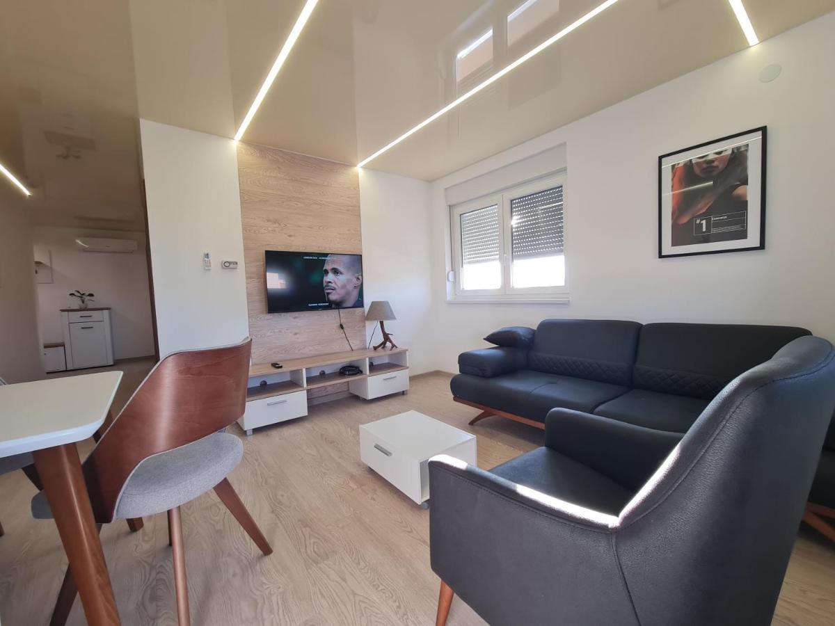 Airport Molko Apartments Surčin المظهر الخارجي الصورة