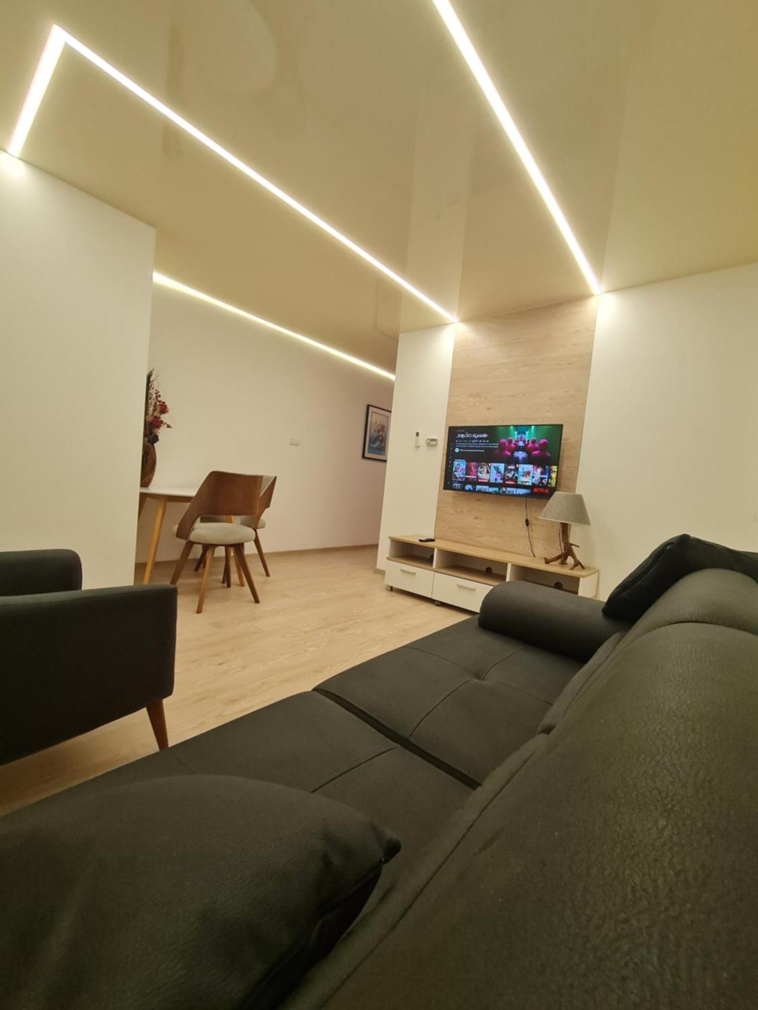 Airport Molko Apartments Surčin المظهر الخارجي الصورة