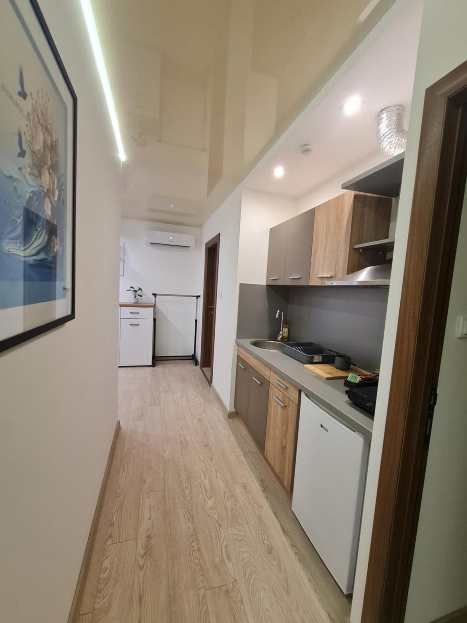 Airport Molko Apartments Surčin المظهر الخارجي الصورة